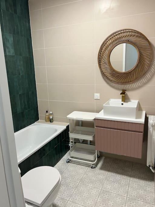 Luxe Chic Aux Buttes-aux-cailles A 5min Du Metro, Parking Prive Disponible Parijs